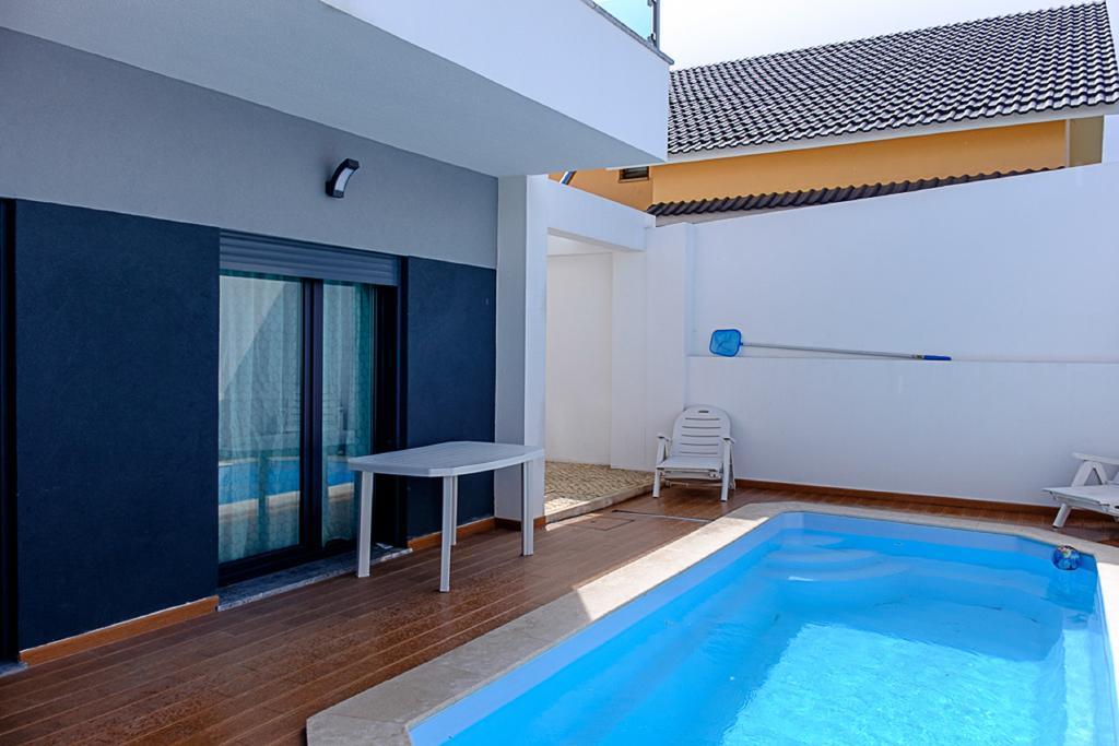 Sunset Holiday Home フェルナン・フェーロ エクステリア 写真